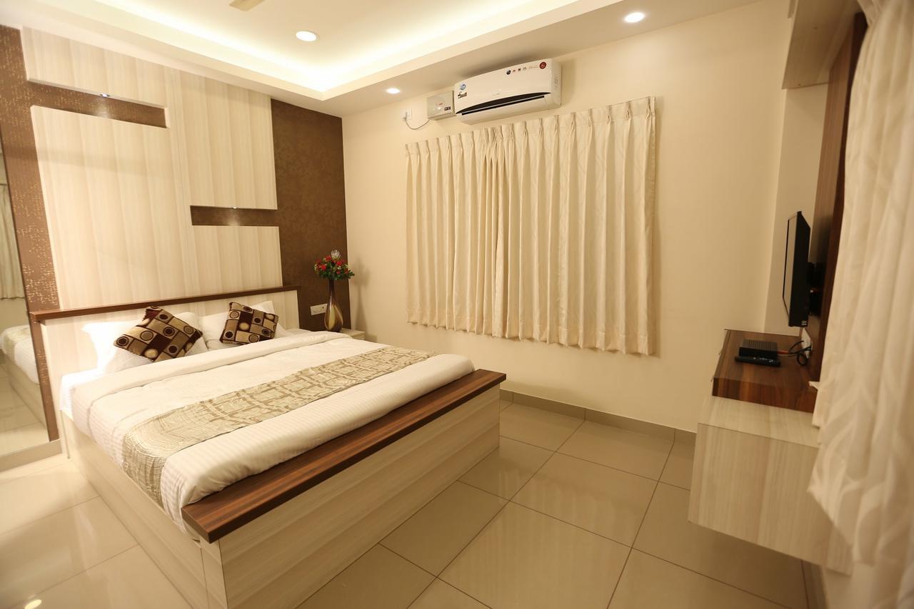 Benaka Suites Bangalore Exterior foto